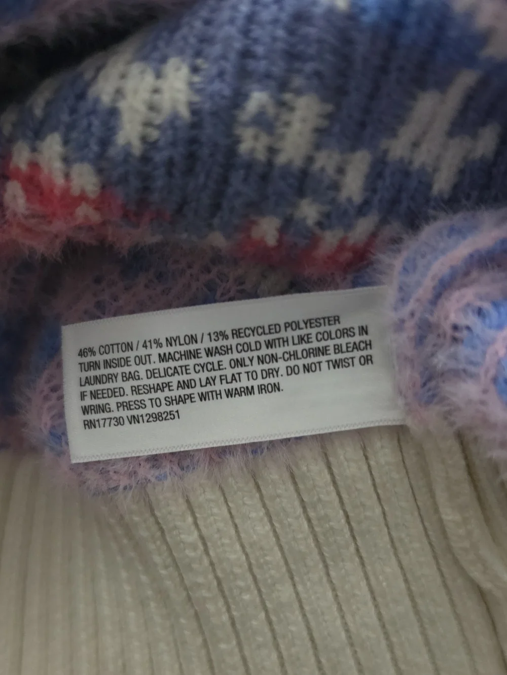 Wild Fable Women's Pullover Sweater, Multicolor Floral SIZE L